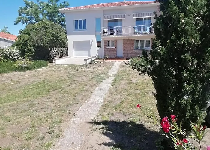 Rdc D\'Une Grande Villa